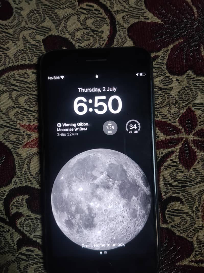 Apple iPhone 8 Plus 0
