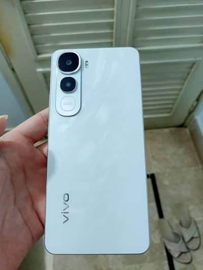 Vivo Y400