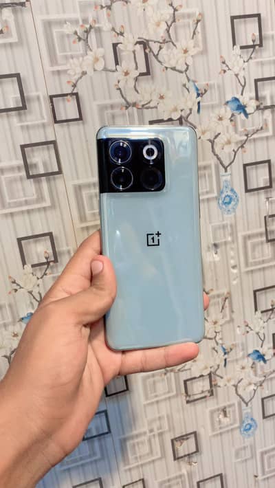 One Plus 10T