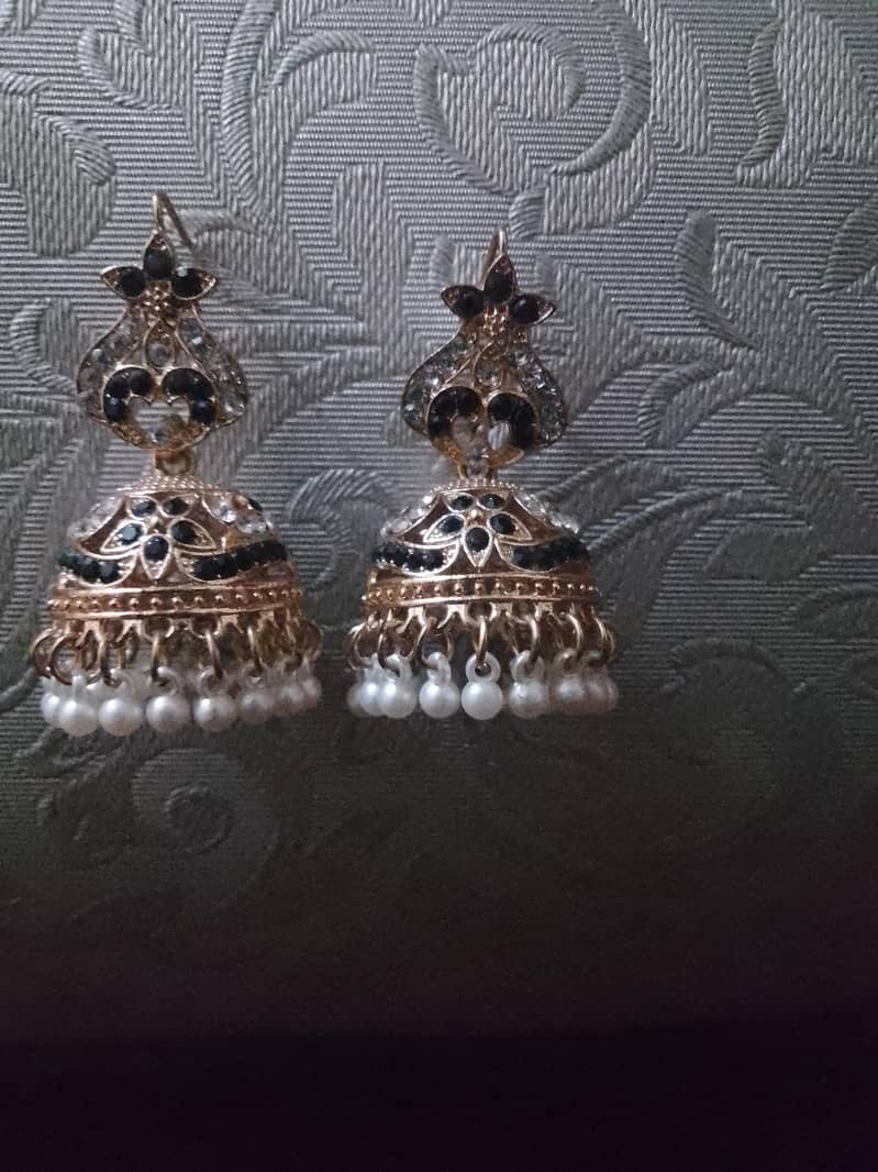 earrings 1
