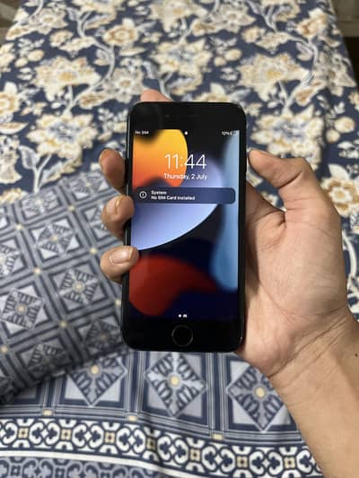 Apple iPhone 7