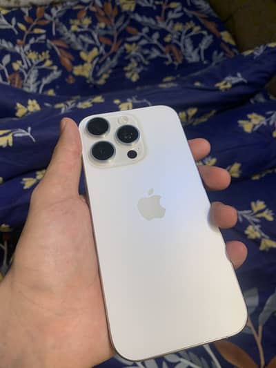 Apple iPhone 16 Pro