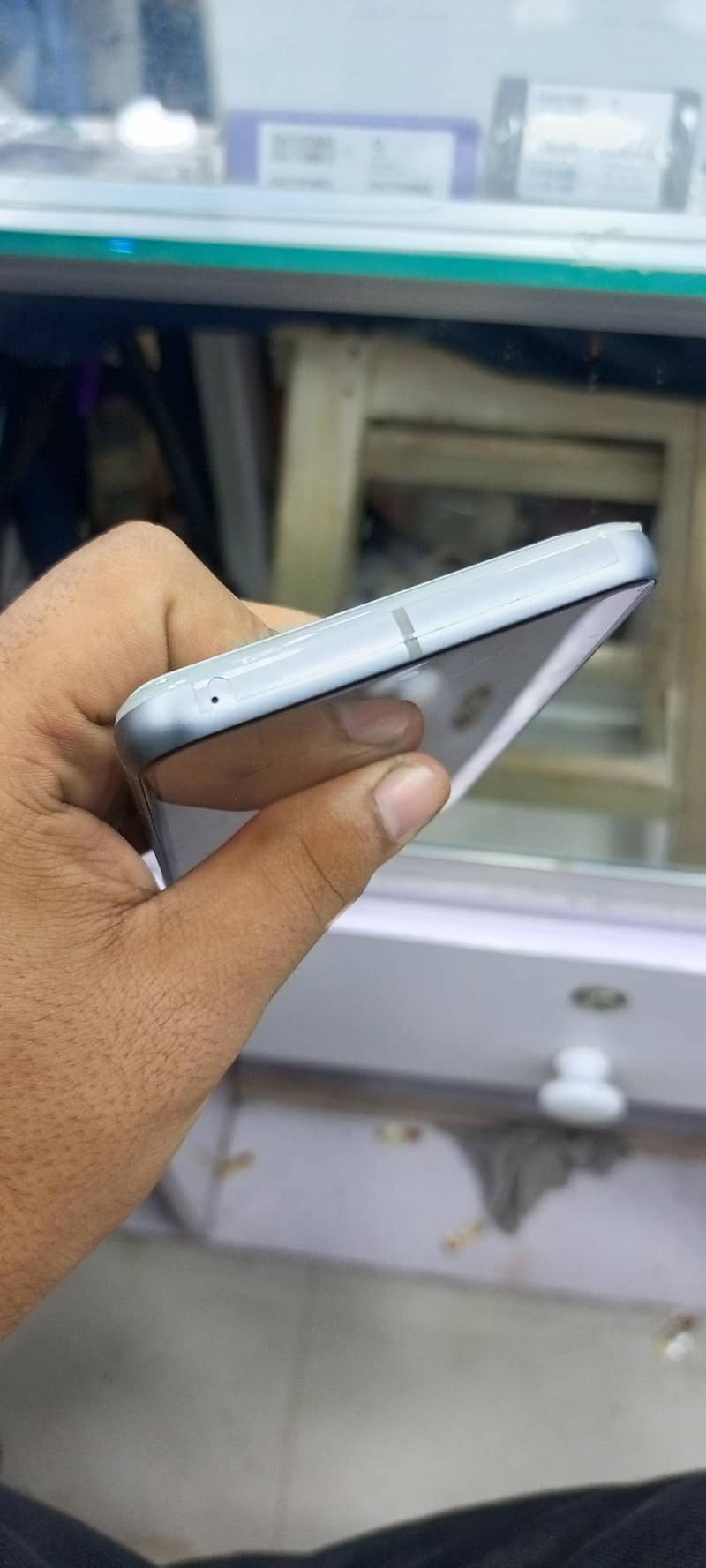 Google Pixel 8 5