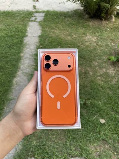 Apple iPhone 17 Pro Max Cosmic Orange 256GB LLA