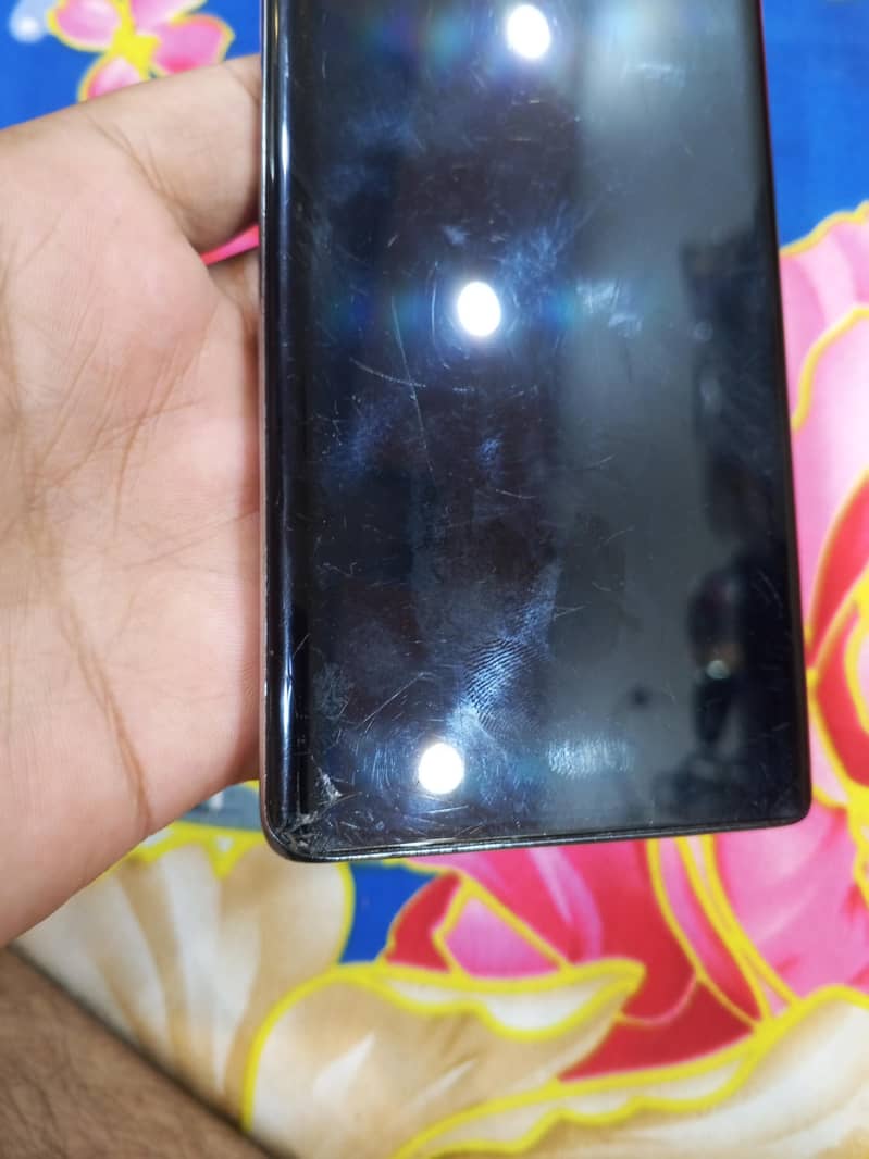Tecno CAMON 40 Pro 1