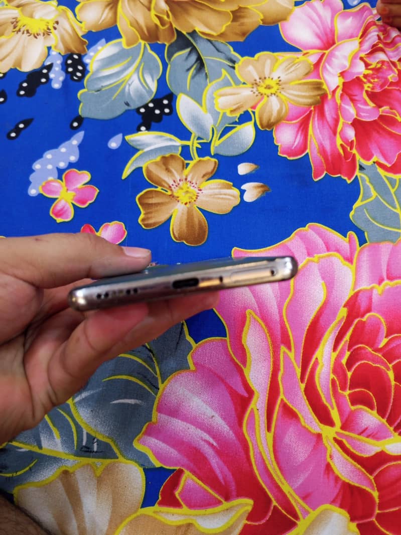 Tecno CAMON 40 Pro 5