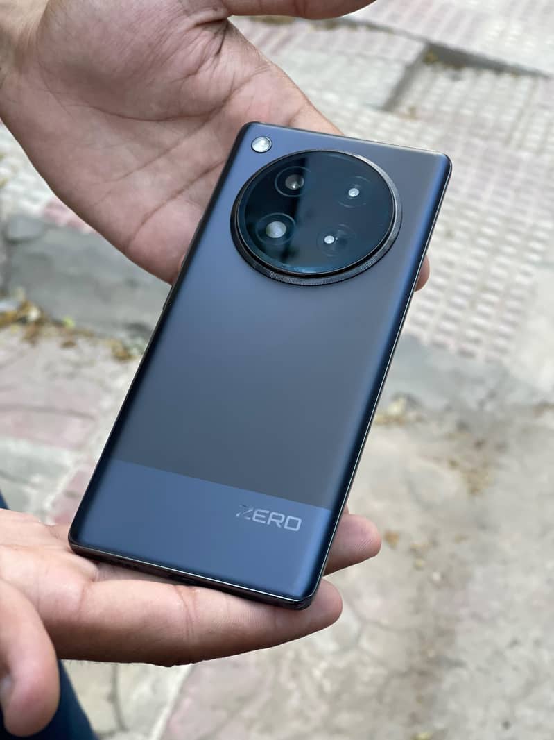 Infinix Zero 40 0