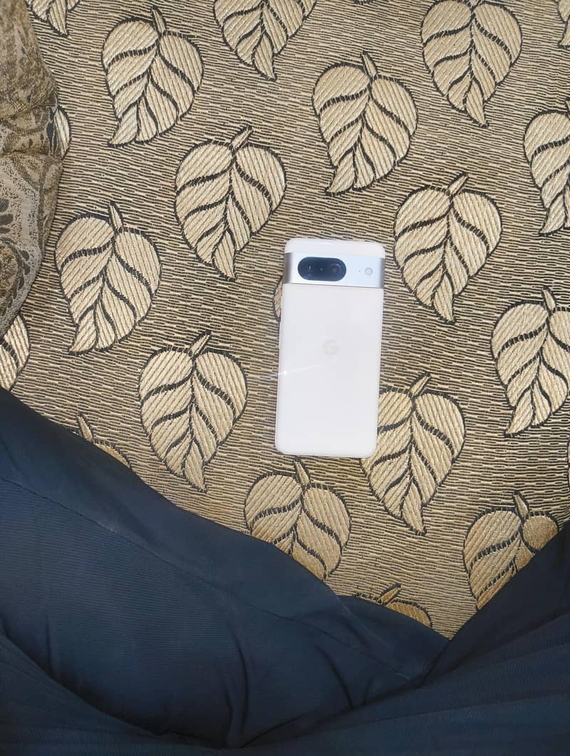 Google Pixel 8 5