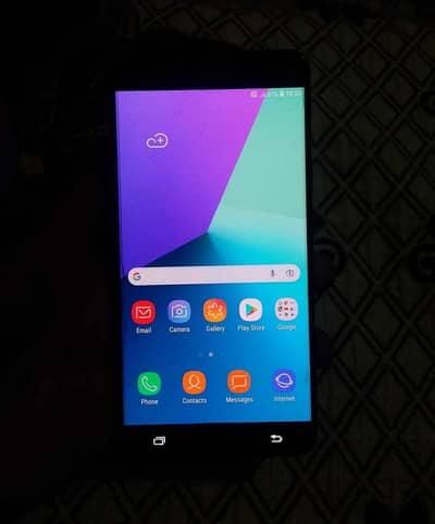 Samsung C9 Pro official aproved. 6Gp Ram. 64Rom. Low fix price