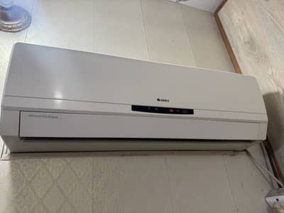 1 ton ac newly service yesterday