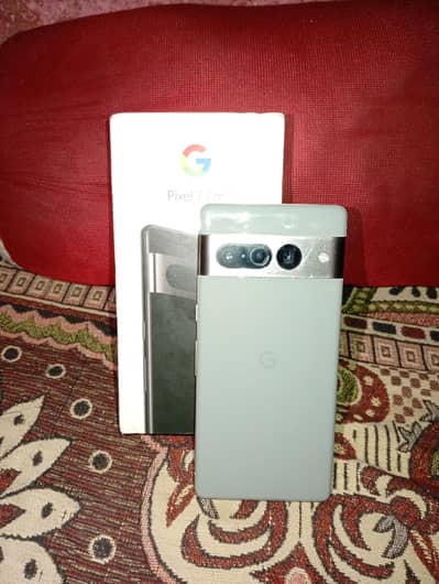 Google Pixel 7 Pro with box