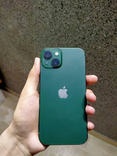 Apple iPhone 13