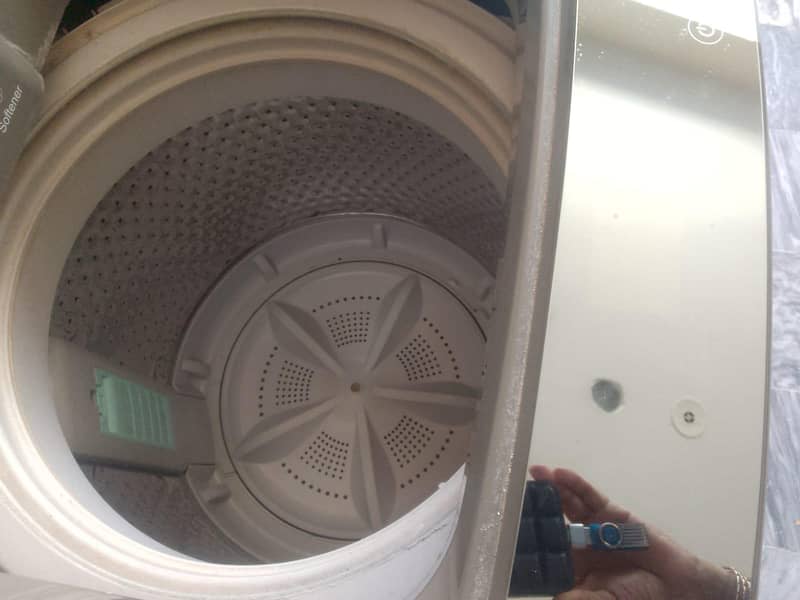 PEL Automatic washing machine 1