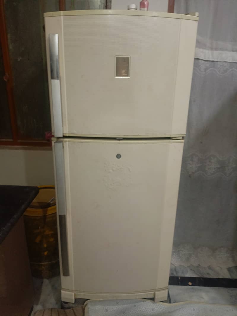 Dawlance medium size 2