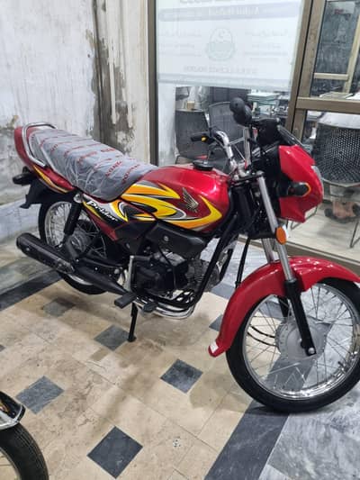 HONDA PRIDOR RED COLOR AVAILABLE FOR SALE