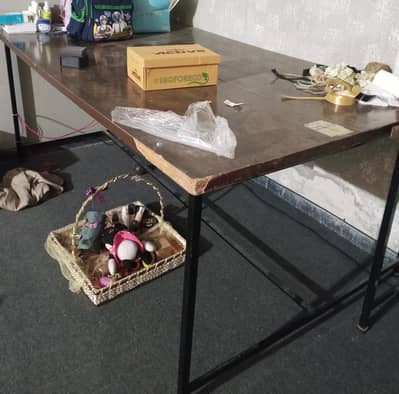 Slightly used work stations for office