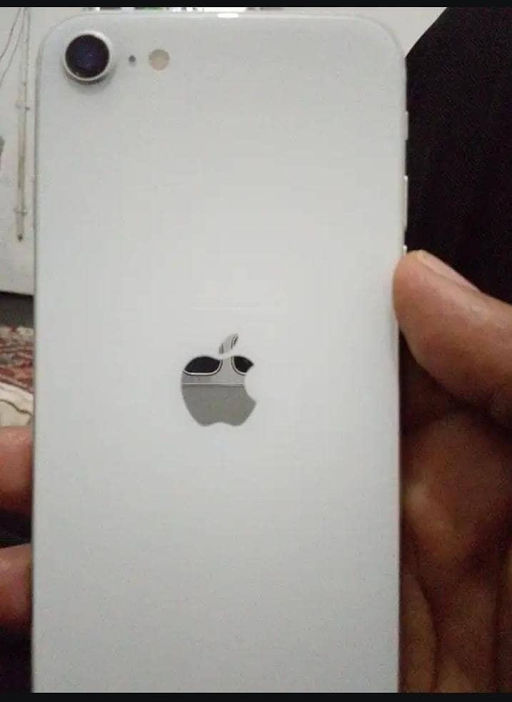 Apple iPhone SE 0