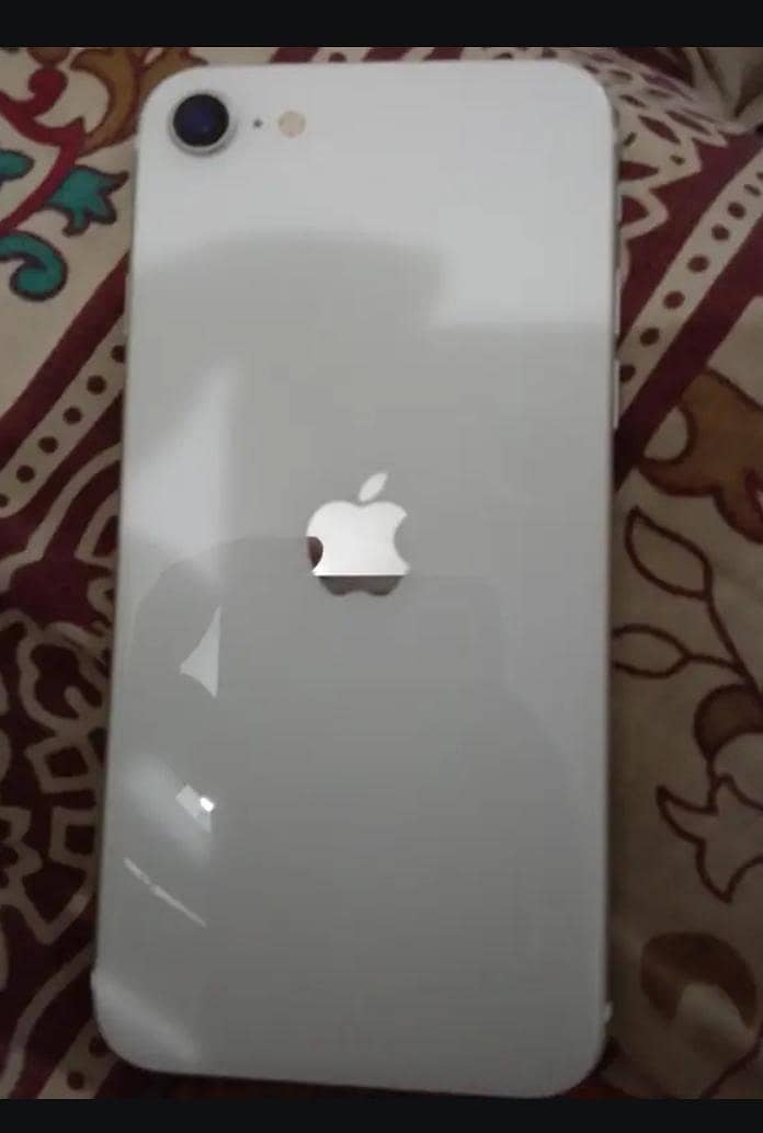 Apple iPhone SE 3