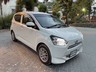 Daihatsu Mira GSA 18/21 Push start Top of the line Pearl white Urgent