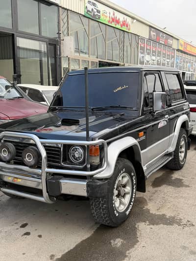Mitsubishi Pajero 1985
