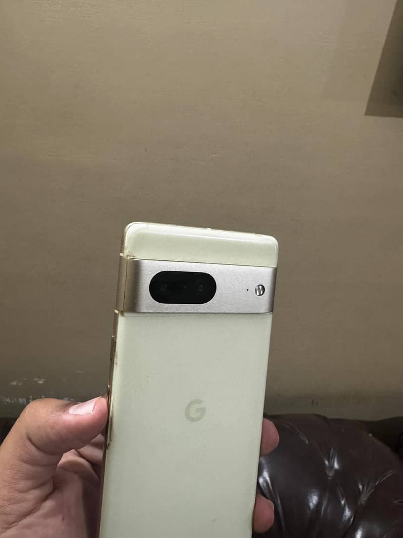 Google Pixel 7 3