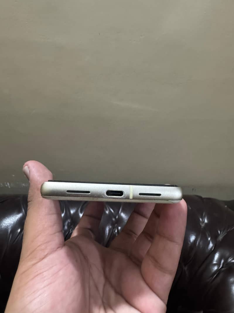 Google Pixel 7 4