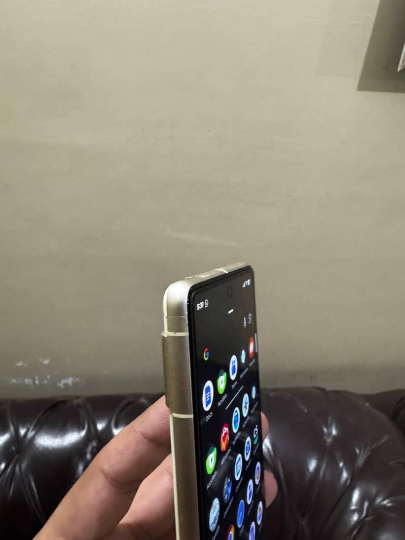 Google Pixel 7 5