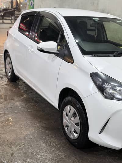 Toyota Vitz Spider 2014/2017