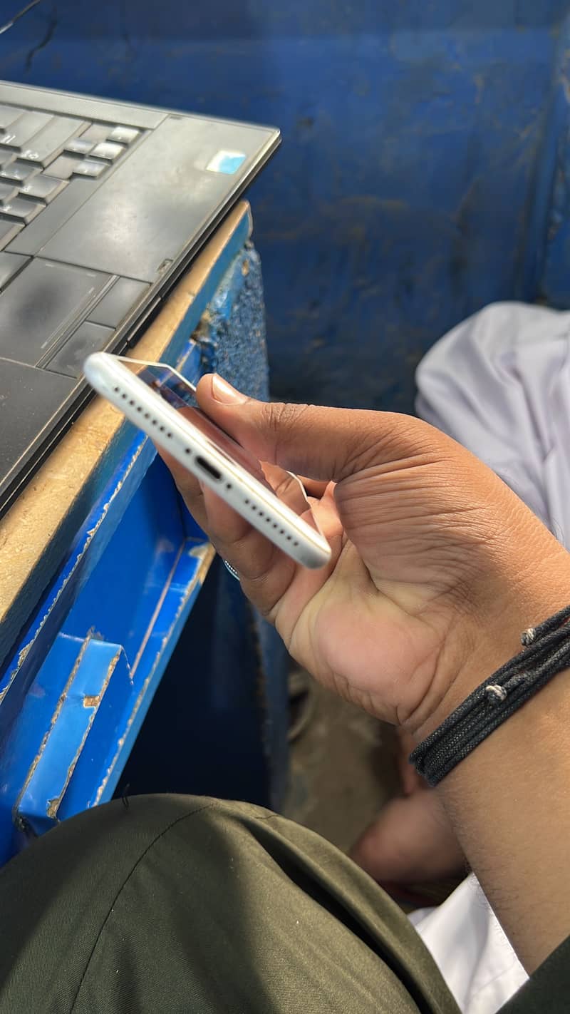 IPhone 7+ 3