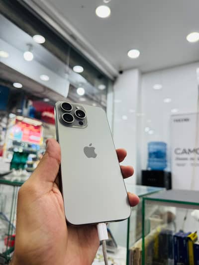 Apple iPhone 15 Pro