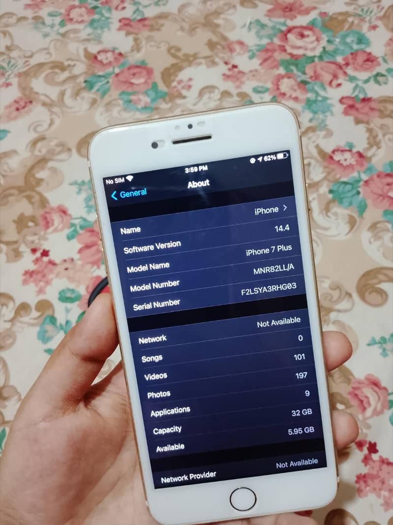 Apple iPhone 7 Plus 4