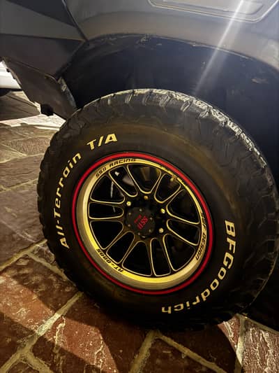 BfGoodrich K02 265/70/17 Rims and tires