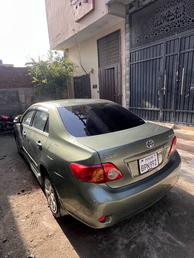 Toyota Corolla GLI 2011