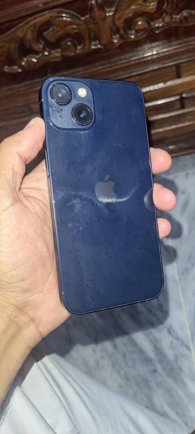 Apple iPhone 13