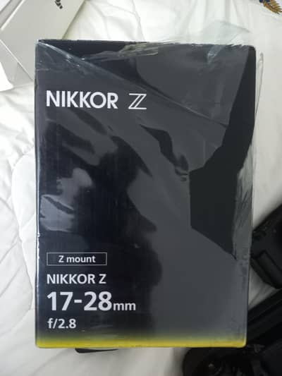 Nikon NIKKOR Z 17-28mm f/2.8 Lens | Used 10/10 | Complete Box