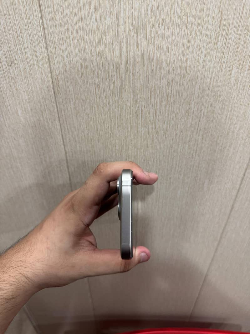 iPhone 15 Pro 2