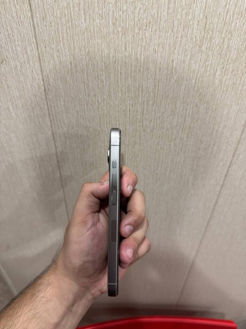 iPhone 15 Pro 5