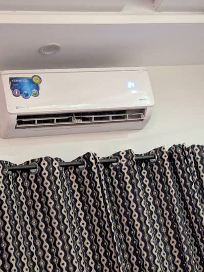 1 ton Kenwood AC for sale