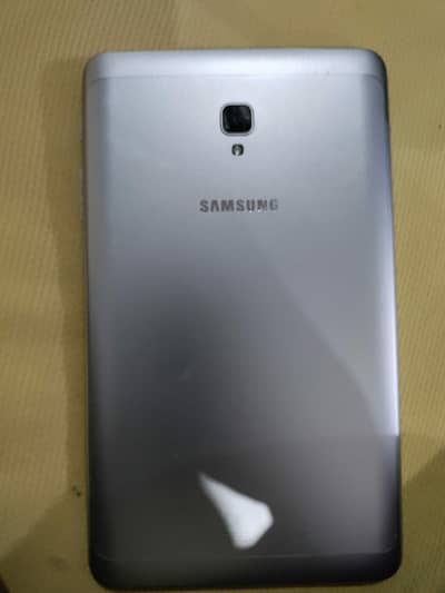 secind hand but least used 32 GB brilliant for gaming and any purposes