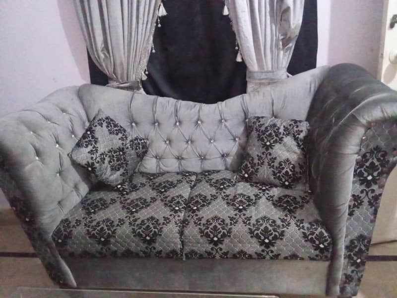 Royal Sofas 0