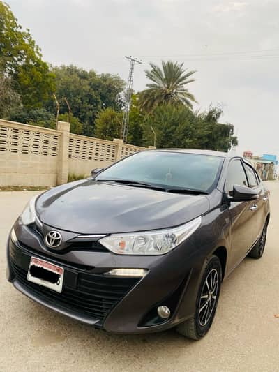 Toyota Yaris 1.5 full option 2021