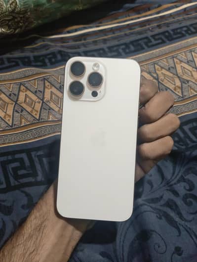 Apple iPhone 16 Pro Max