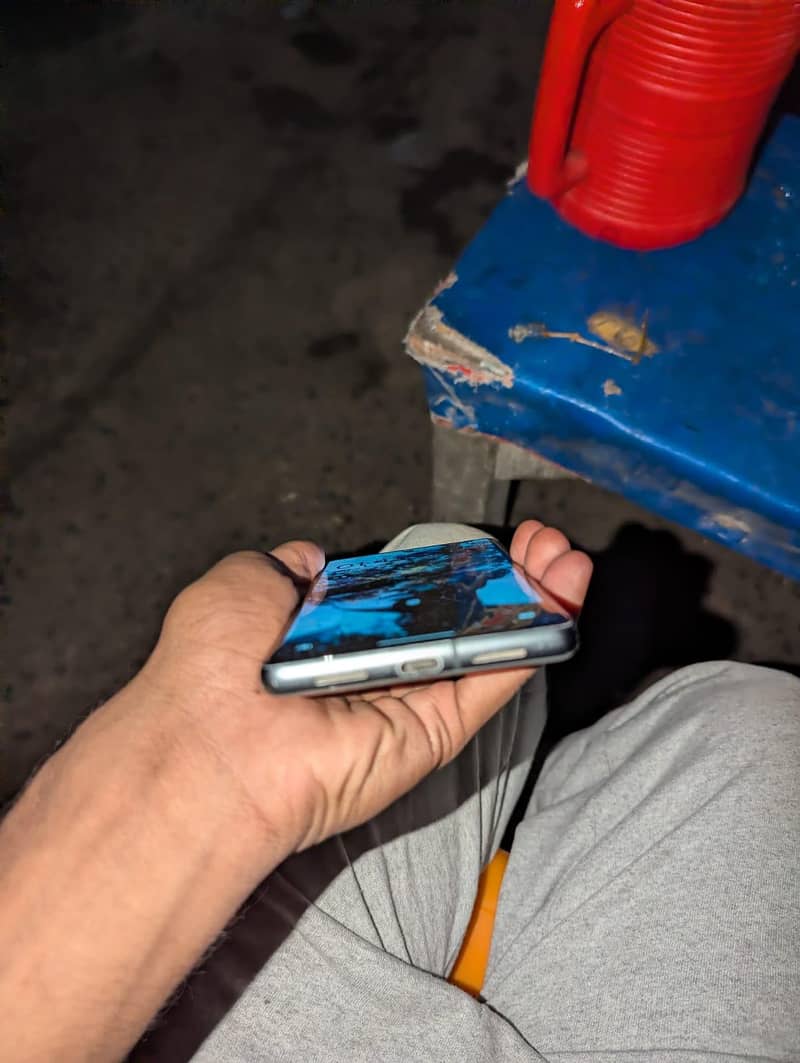 Google Pixel 7 2