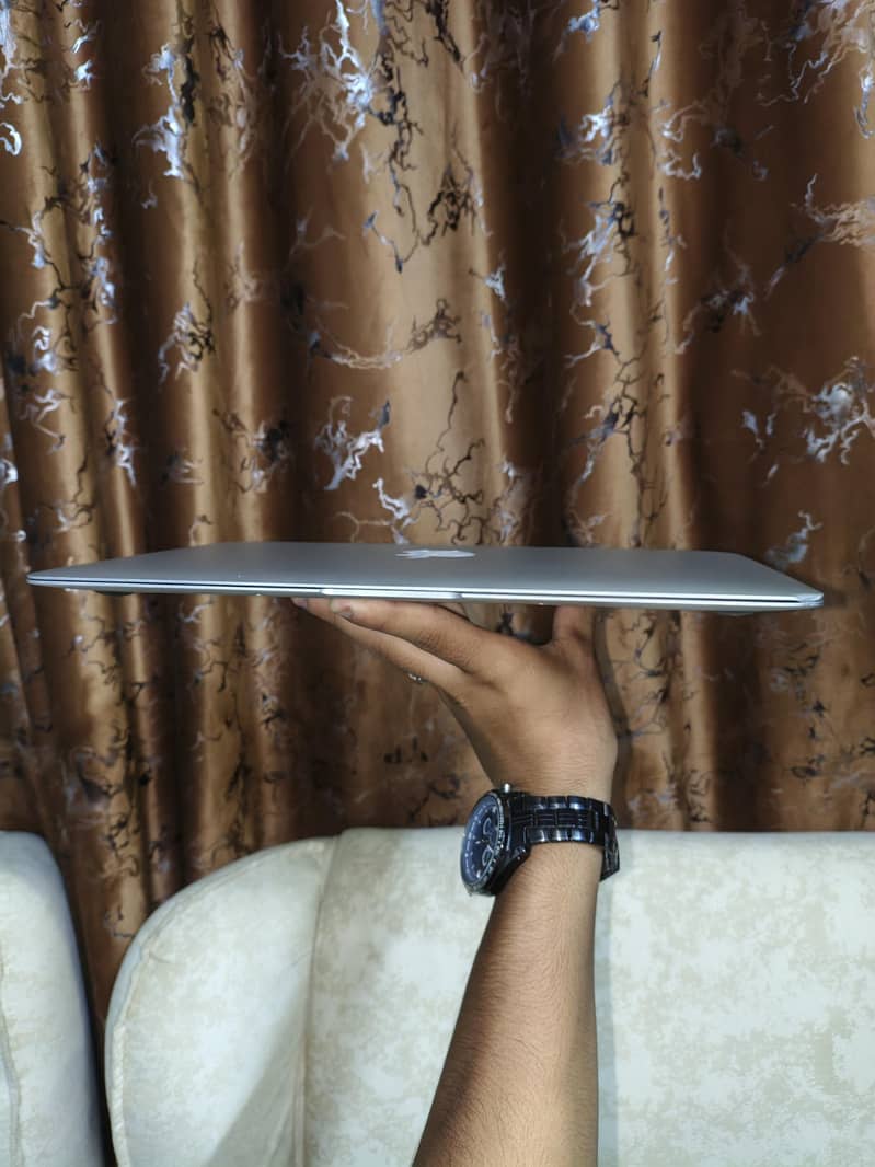 MACBOOK AIR 4