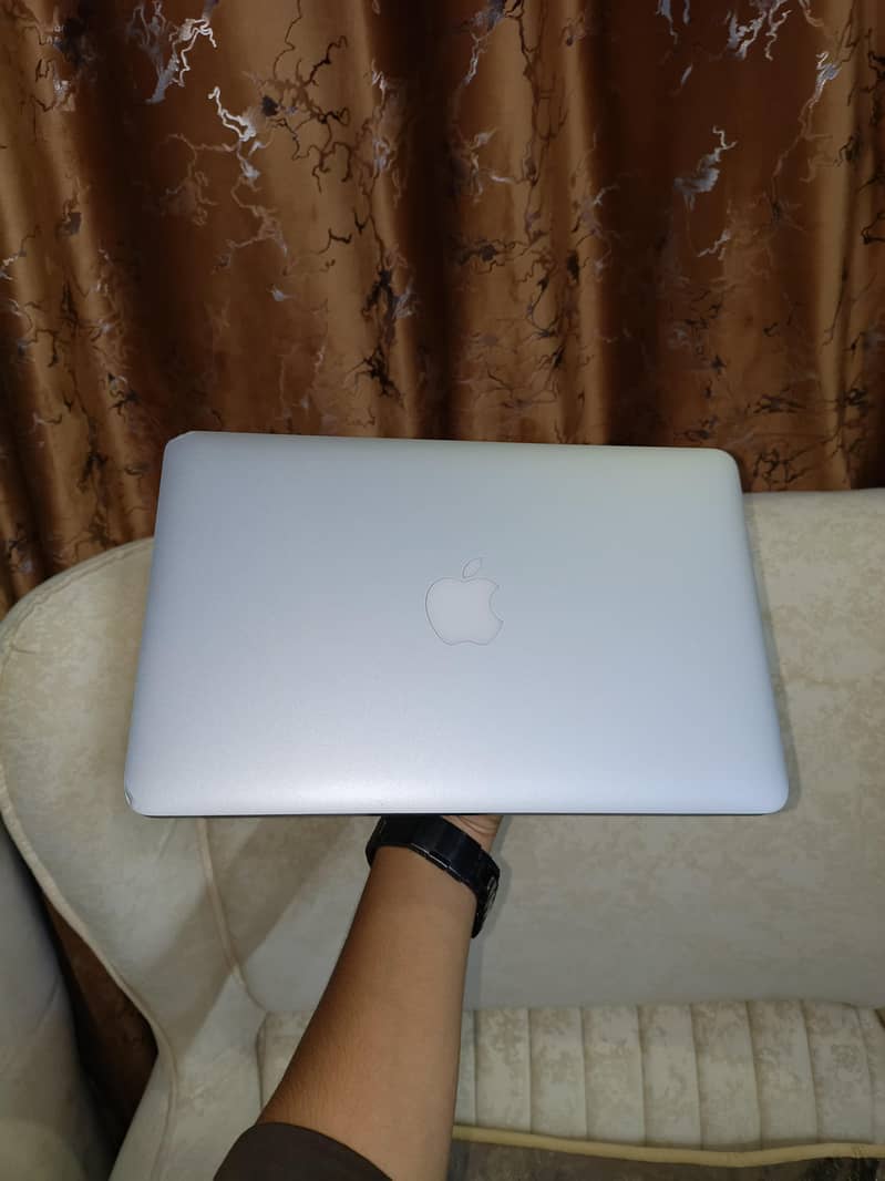MACBOOK AIR 5