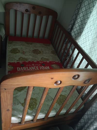 Baby cot with storage