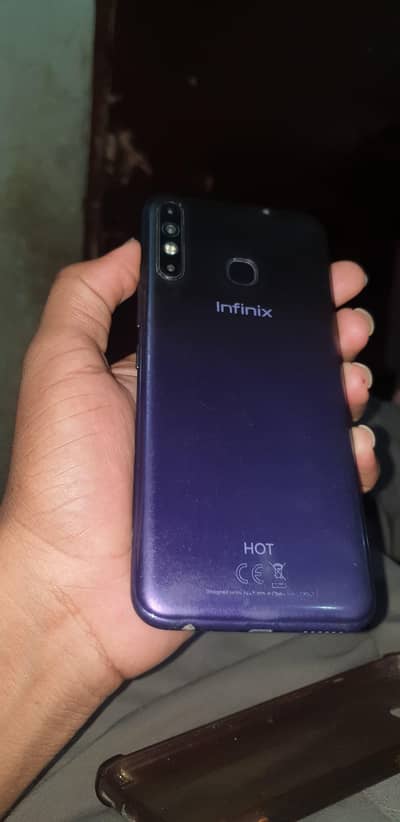 Infinix Hot 8