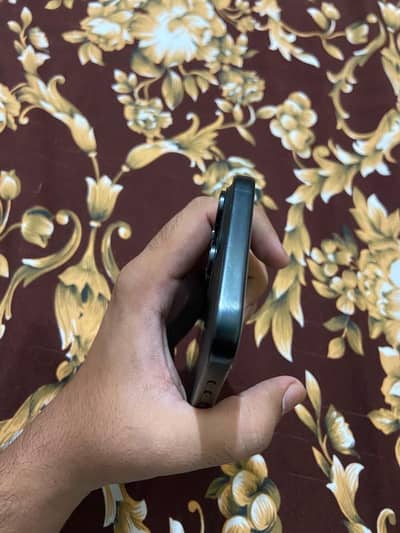 Apple iPhone 15 Pro Max  *   JV *