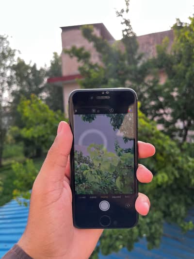 Apple iPhone 8