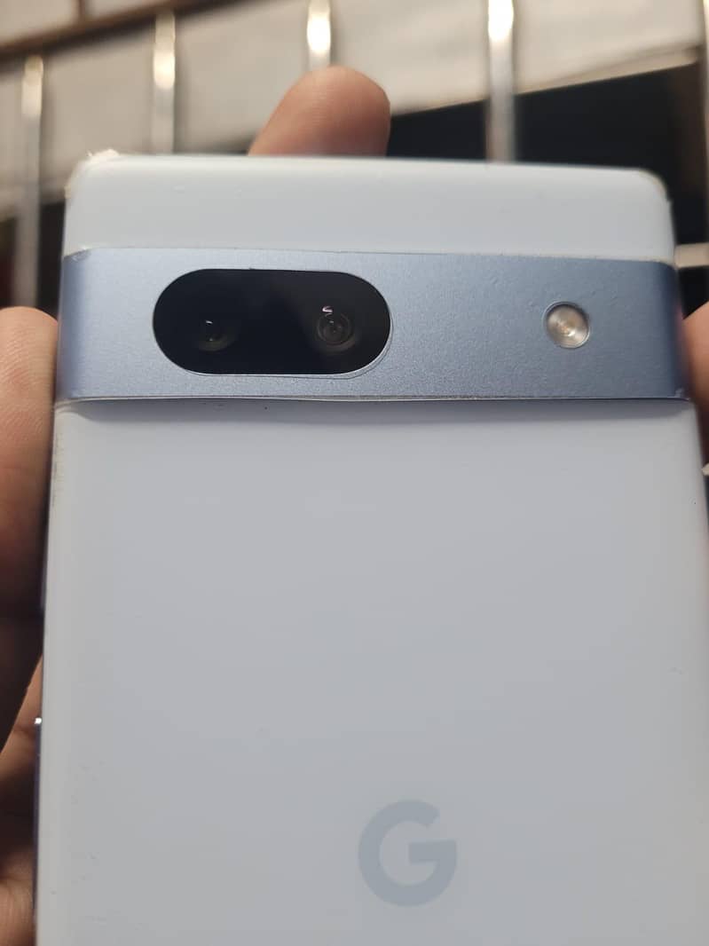 Google Pixel 7a 4